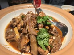 山茶油砂锅土鸡-吴氏老妈·23年家常菜(古城店)