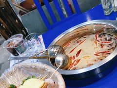 -马路边边串串香(苗栗路店)