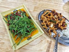 -夜夜香特色板筋盖饭