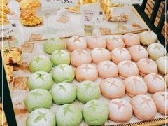-顶东面包花园·生日蛋糕(世博店)