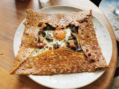 熏肉鸡蛋芝士奶油蘑菇可丽饼-RAC BAR(安福路店)