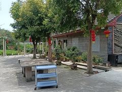 -周老三跷脚牛肉·全牛火锅(非遗传承店)