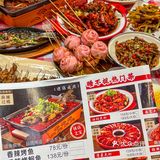 这是专为失眠人士开的大排档吗？？