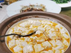 蟹粉豆腐-金枝玉叶上海人家食府(三里河店)