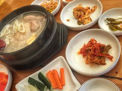 -长寿参鸡汤(朝韩风情街店)