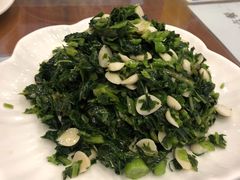 蒲公英拌杏仁儿-北京小肠陈饭庄(方庄店)