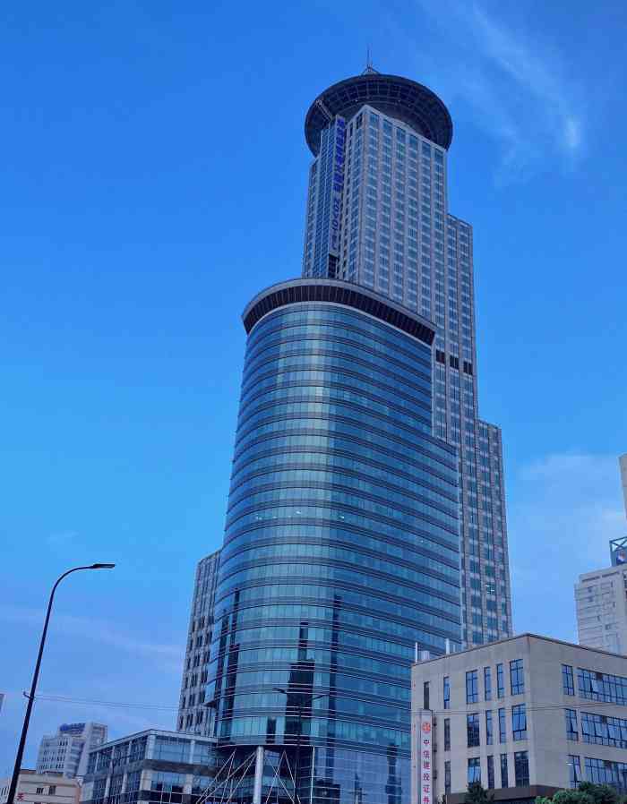 海神诺富特大酒店旋宫50旋转餐厅