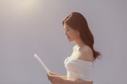 -雪中彩影婚纱摄影·微光艺术中心