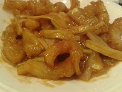葱烧蹄筋-闫府私房菜·百年鲁菜(恒隆店)