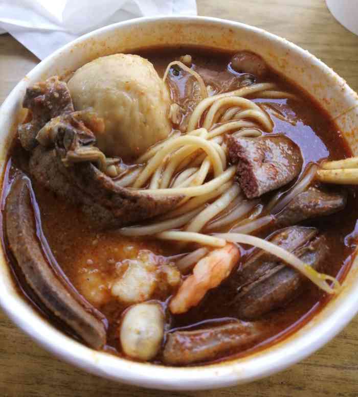 乌糖沙茶面-"大清早去的,在一条小巷子里,不是出租大哥.