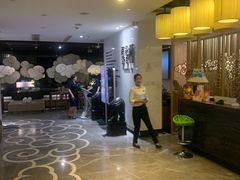-新盈光·云会所(百丈东路店)