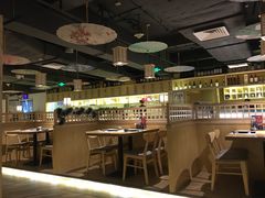 大堂-旺角里·榴莲鸡煲(兴华商场分店)