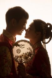 -雪中彩影婚纱摄影·微光艺术中心