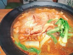 -八月美食小馆(银泰城总店)