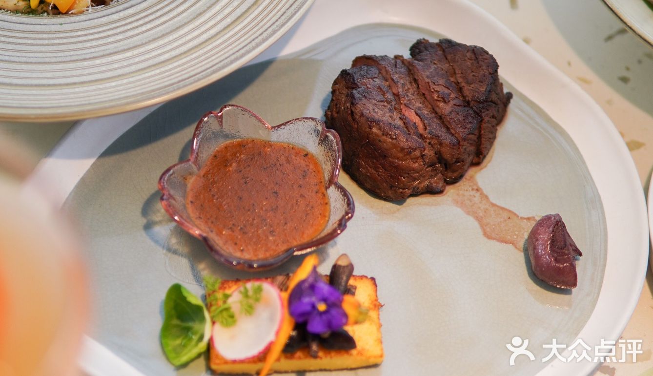 花厨xMiniBZAAR，接住一份春日浪漫