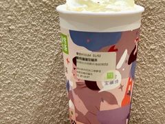 蜜桃撞撞宝藏鲜奶茶-奈雪的茶(印象城店)