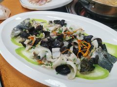 蒸鲫鱼-榮煌餐馆