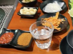 -肉甲韩国木炭烤肉(新壹街1店)