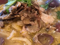 -靠山屯东北农家菜(八龙桥雅苑店)