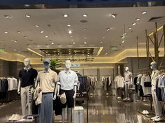 -王府井百货熙地港店