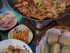 -富正毅三下锅·湘西韵味(天门山索道店)