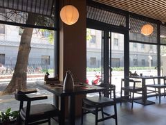 靠窗位-鳗鱼家·深夜食堂(军博店)
