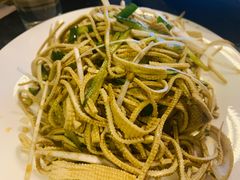 凉拌豆腐丝-姥家大锅台水库渔家
