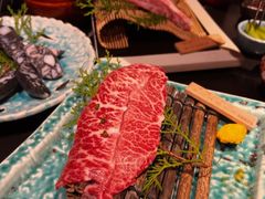 -山川小町·极番烧肉(新地假日广场店)
