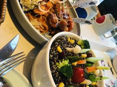 -水桶王国主题餐厅·聚会·生日派对·亲子活动·家庭套餐(亚龙湾希尔顿店)