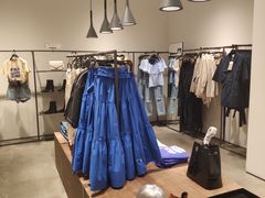 -URBAN REVIVO(西安Momopark店)