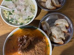 -黄阿姨锅贴大王(万航渡路店)