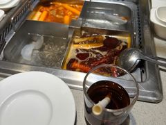 -海底捞火锅(新松江路店)