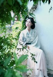 -一揽芳华汉服旗袍体验馆(拙政园店)