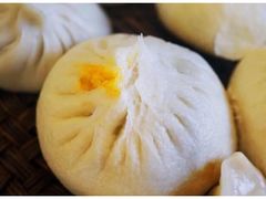 蟹黄汤包-留芳·文旅古月楼(老街店)