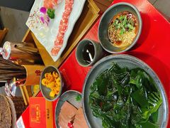 -谭鸭血老火锅(七宝万科广场店)