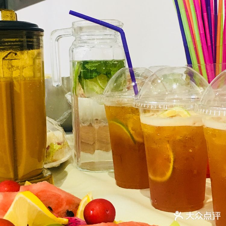 自从办了会员卡餐和饮品送到家里。