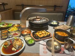 -草家酱蟹炭火烤肉店(珲春南路一店)