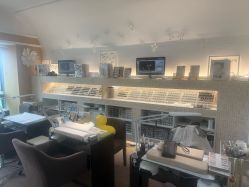 -AKIRA 安久日式美甲美睫