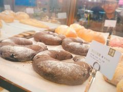 欧包-奈雪的茶(湖滨银泰in77C区PRO店)