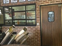 门面-TIMO COFFEE 阿拉校园面包