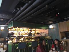 -La Mer Restaurant & Lounge