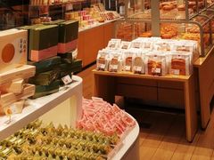 零售区-好利来(东直门银座店)