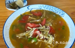 Tomato Bamboo Shoot Noodles