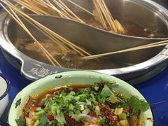 -马路边边串串香(涑河南街店)
