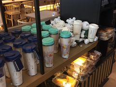 -星巴克(浦东机场T2到达店)