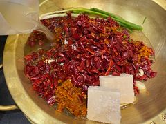 -沸炉重庆老火锅(军事博物馆店)