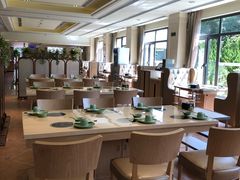 -锦粤宫·融合粤菜(上海金沙江店)