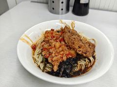 辣肉拌面-小桃园餐厅