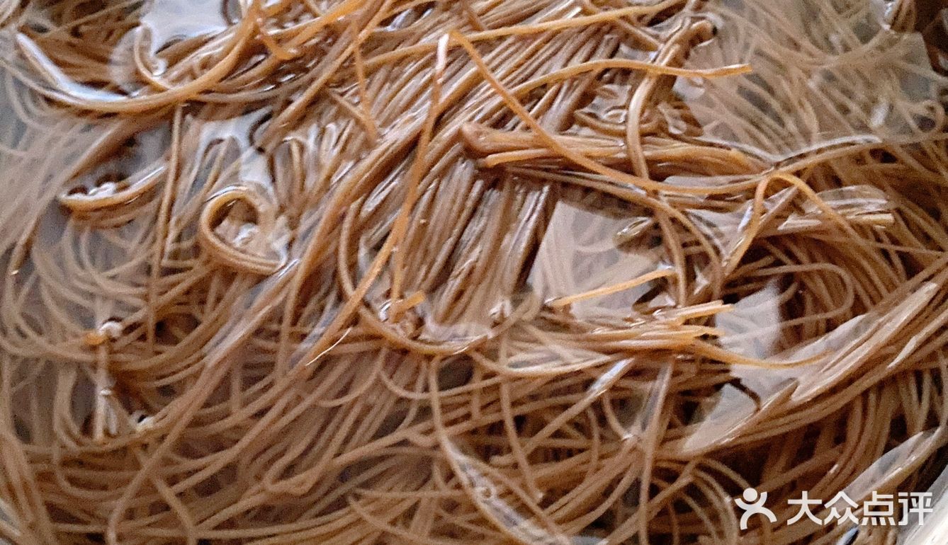 大热天自己在家做碗冷面