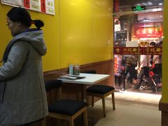 用餐区-苓记南京鸭血粉丝.皮肚面(县东巷店)